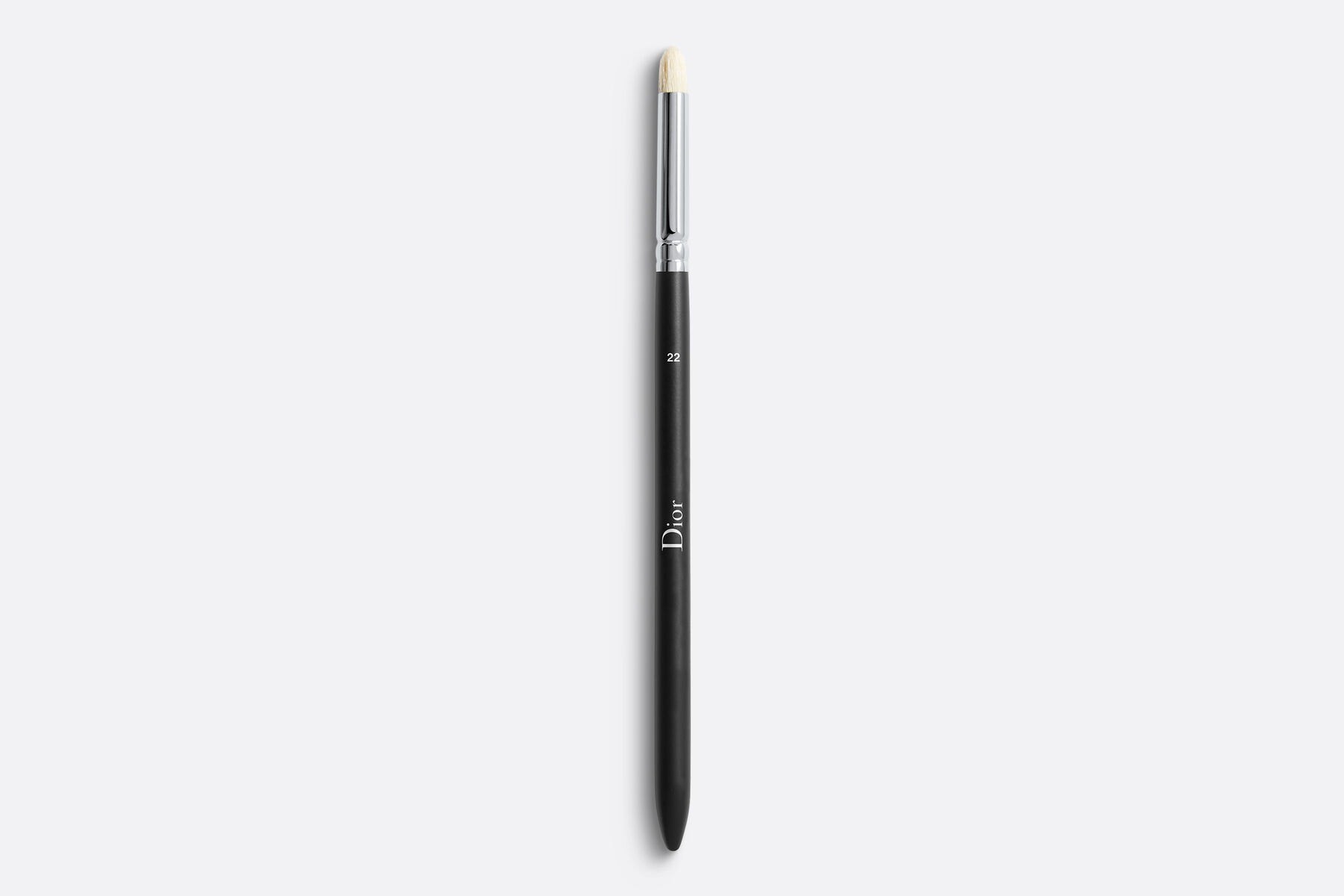 Dior Backstage Small Eyeshadow Blending Brush N° 22